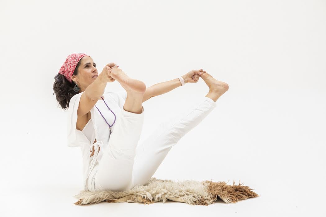 Luisa Convers — Kundalini Yoga